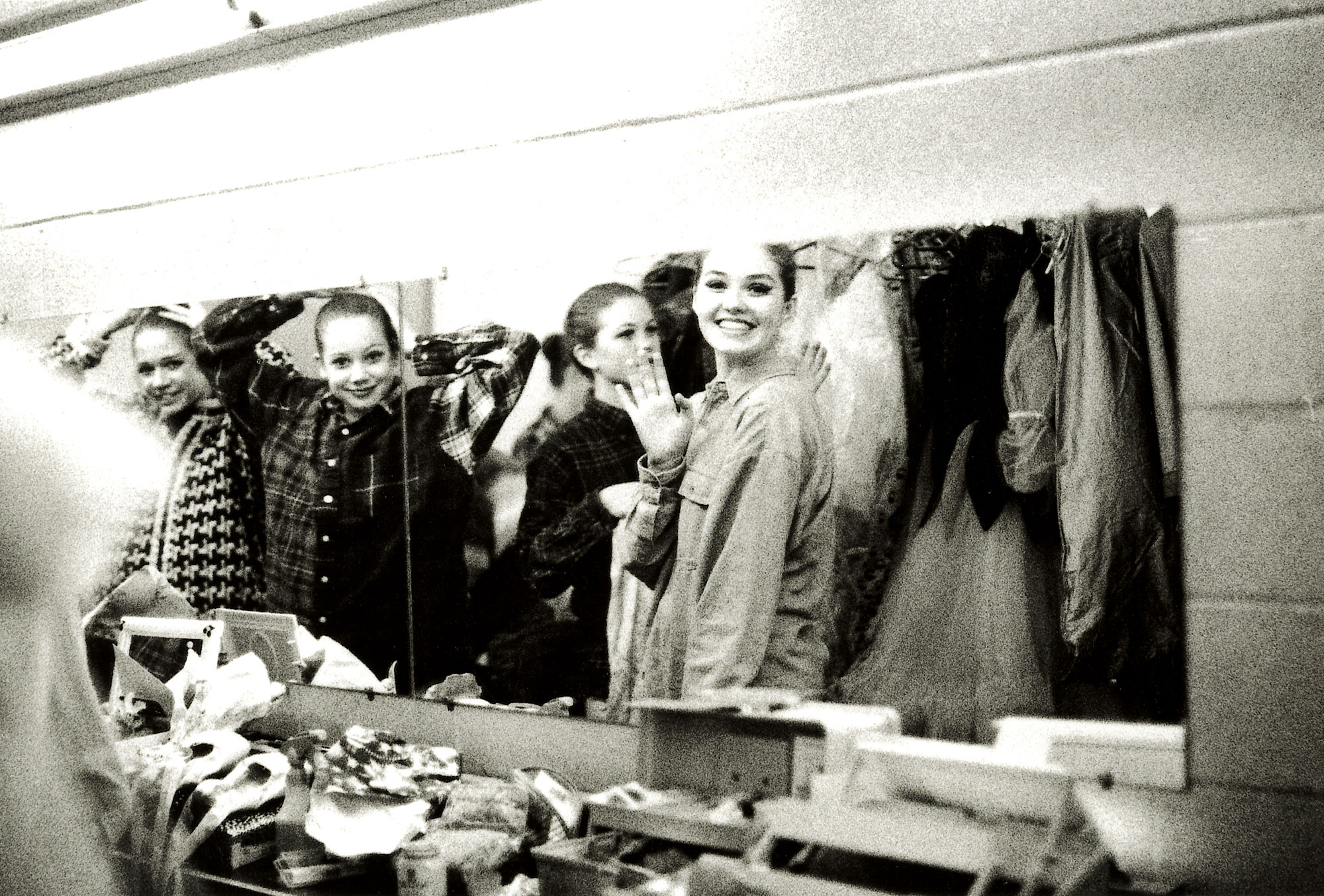 UNH-mirror-shot